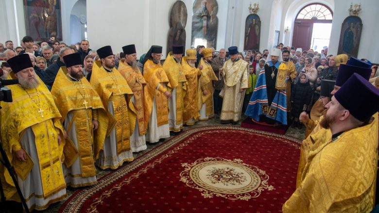 ТОРЖЕСТВА ПОСВЯЩЕННЫЕ 10-ЛЕТИЮ ЕЕ ОБРАЗОВАНИЯ И 150-ЛЕТИЮ ОСВЯЩЕНИЯ КАФЕДРАЛЬНОГО СОБОРА ВОСКРЕСЕНИЯ ХРИСТОВА Г. БОРИСОВА